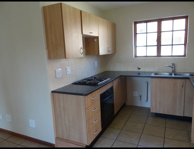 2 BEDROOM APARTMENT TO LET IN FAERIE GLEN